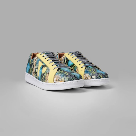 Sneakers Vitti Esquel. Sneakers made 100% in selected cowhide leather. Upper in reptile leather with shades of green, blue,Sneakers made 100% in selected cowhide leather. Upper in reptile leather with shades of green, blue,...