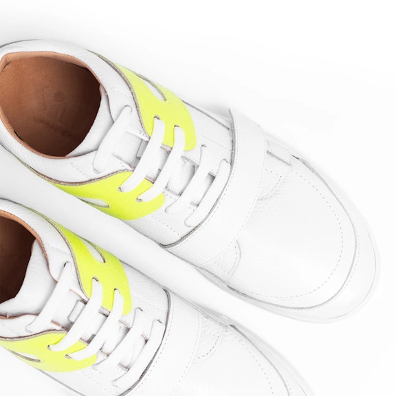 Sneakers Vitti Toledo. Sneakers made 100% in leather. Combination of smooth and textured white leathers. Decorative strip iSneakers made 100% in leather. Combination of smooth and textured white leathers. Decorative strip i...